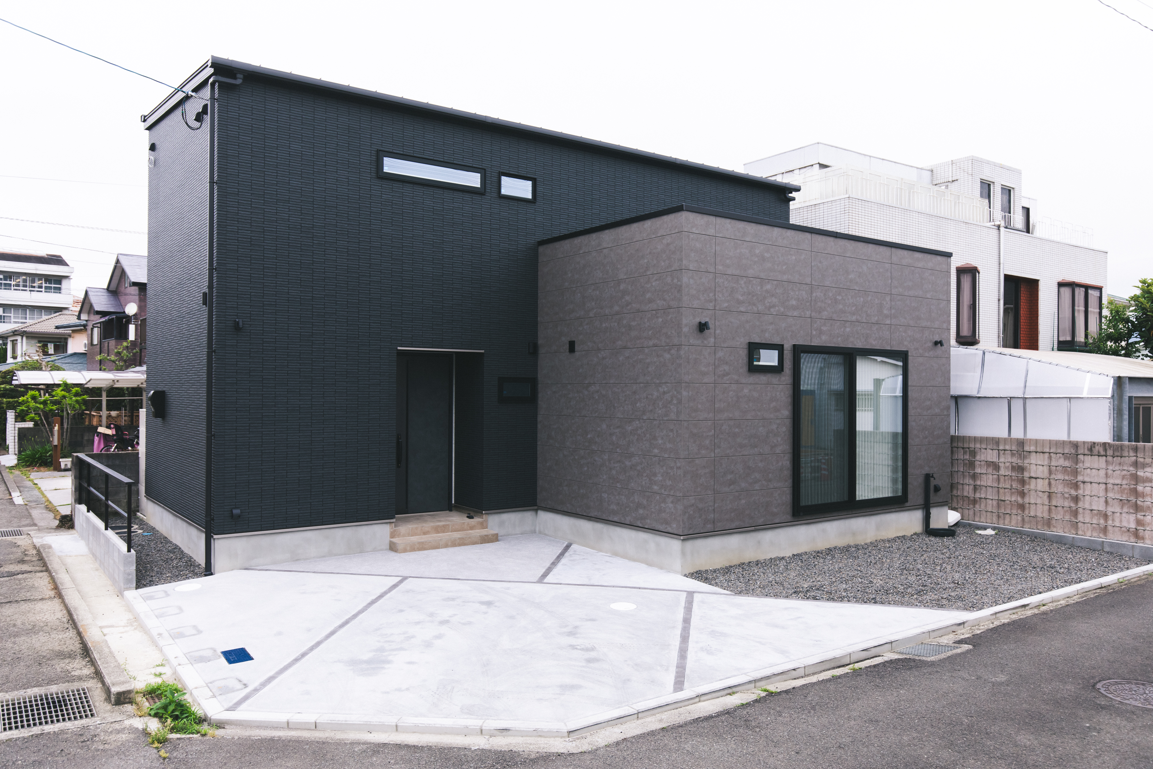 松山市西石井モデルハウス外観